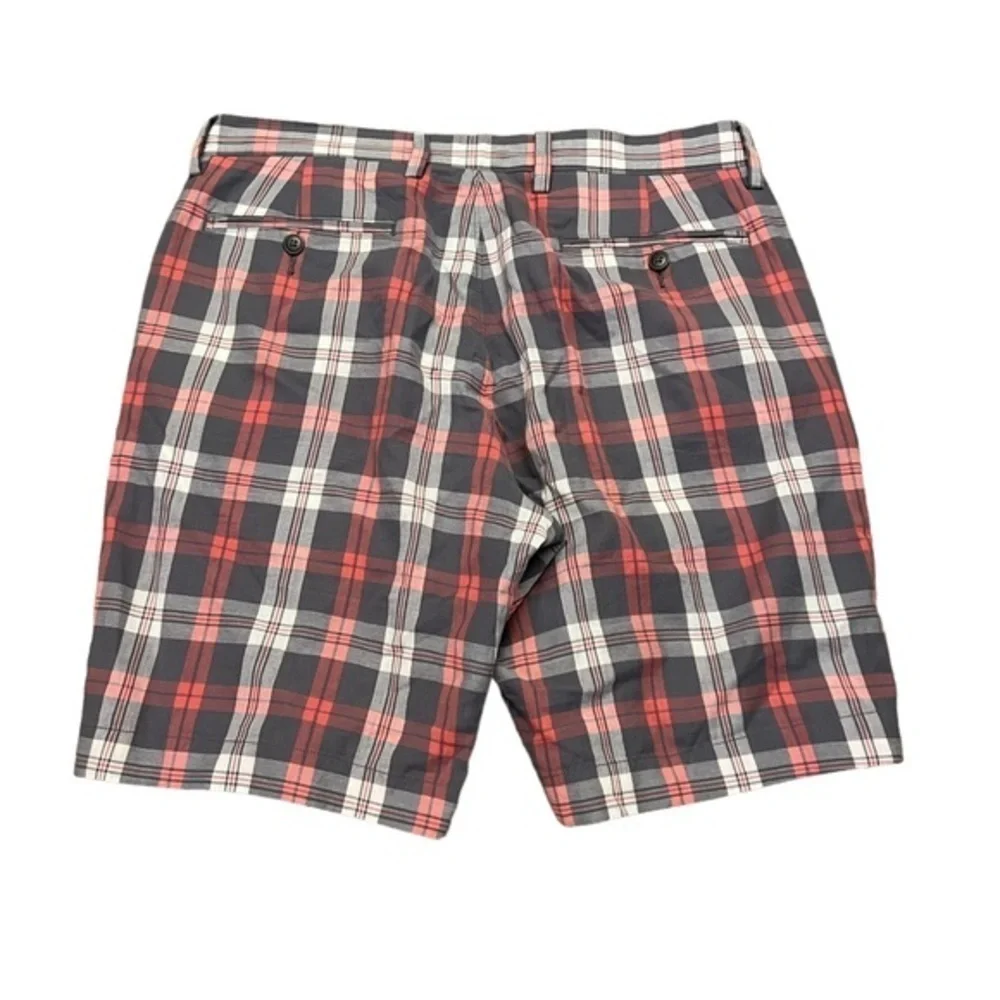 J Crew gray & pink plaid lightweight 100% cotton flat front 9” Gramercy shorts